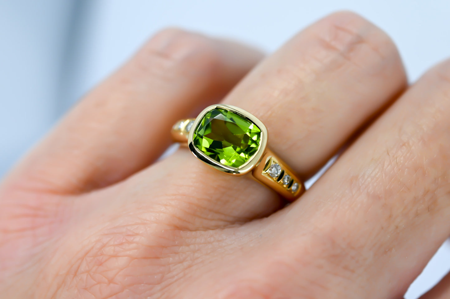 Bague Regio 18k, péridot et diamants