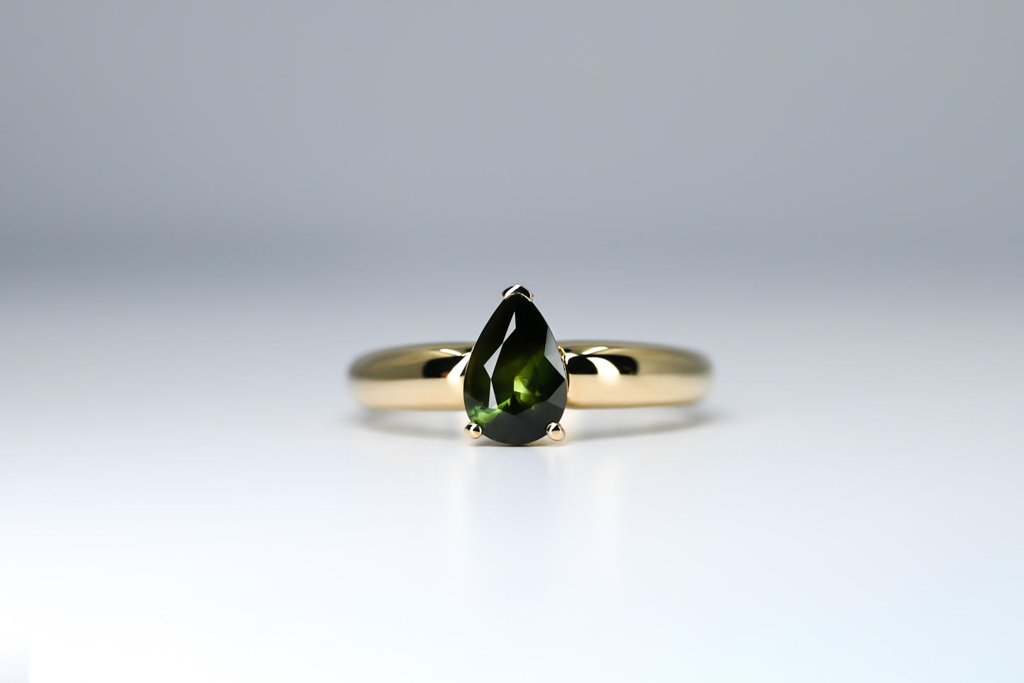 Bague Aurore saphir poire vert forêt