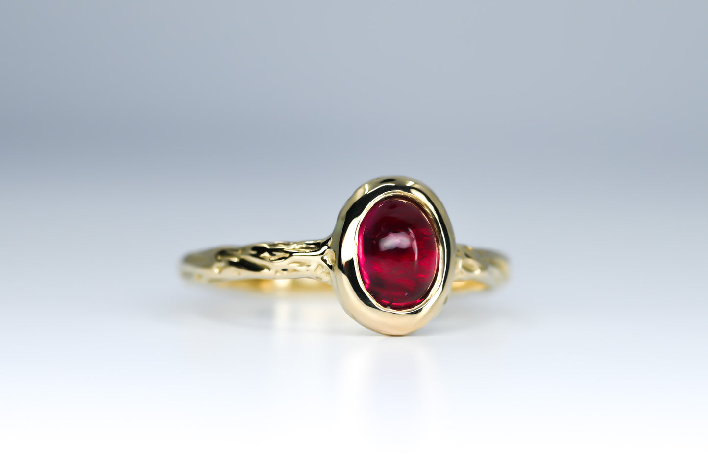 Bague Bosco rubellite cabochon ovale