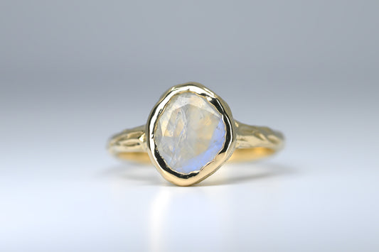 Bague Bosco grosse pierre de lune arc-en-ciel