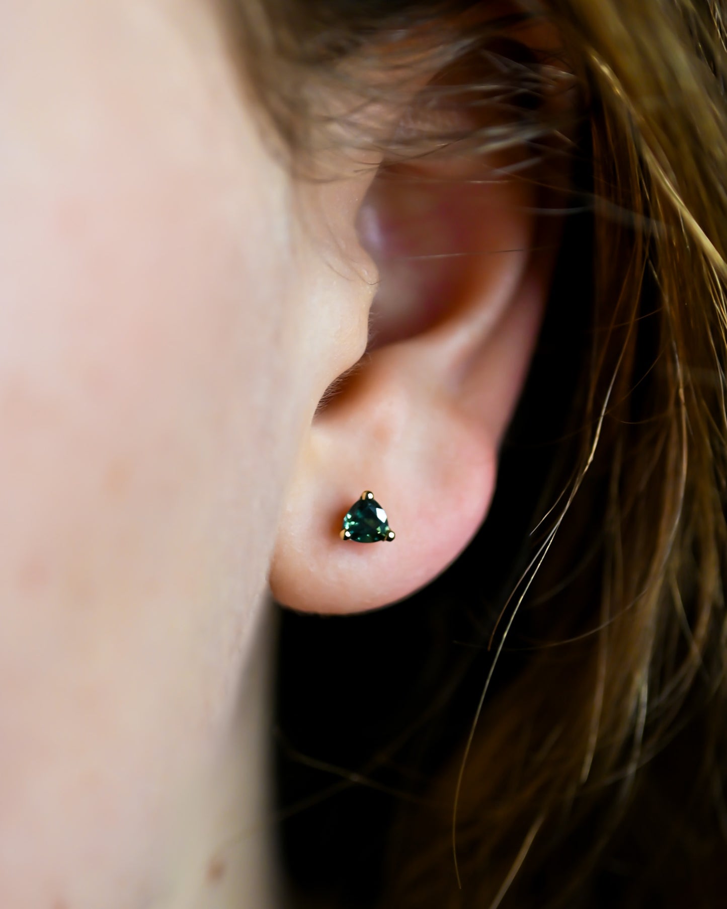 Boucles d'oreilles saphirs Australiens verts forêts