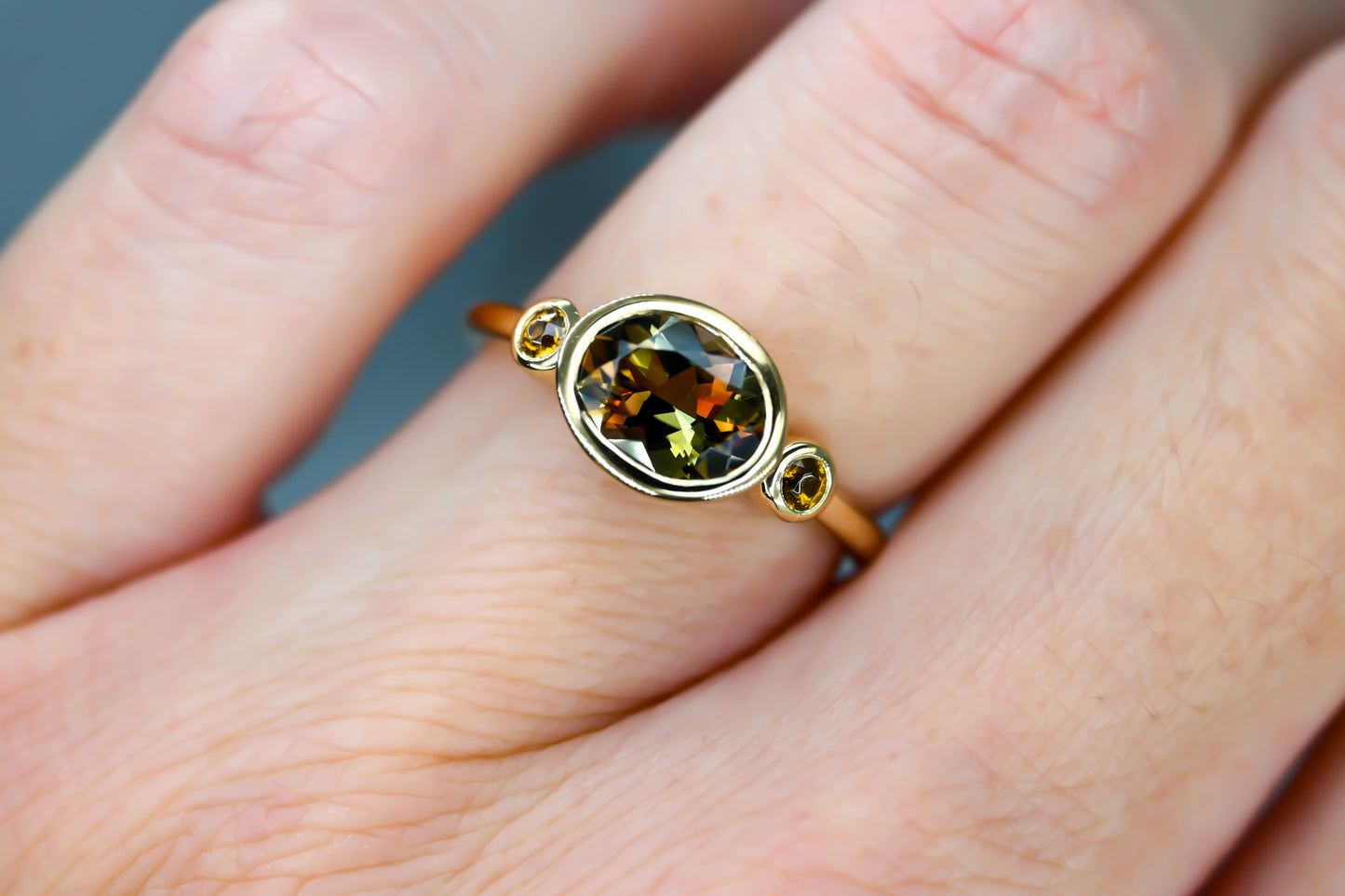 Bague trilogie andalousite et grenats spessartites